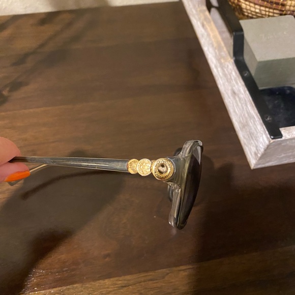 Authentic Coach sunglasses - Picture 3 of 3